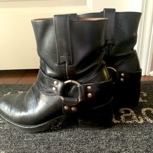 FRYE Women’s Ankle Boots size 8